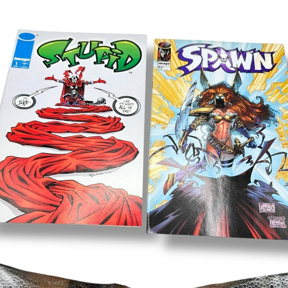 Set of two vintage 1990s spawn & dawn comic books